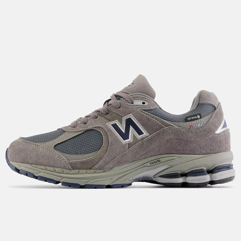 SEPATU SNEAKERS NEW BALANCE 2002RX
