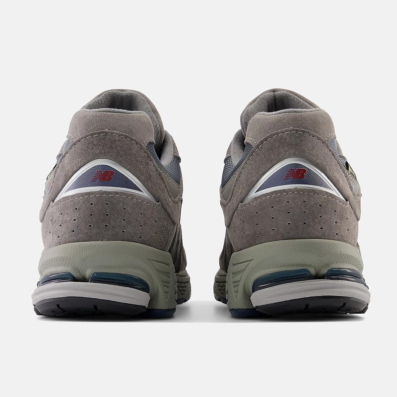 SEPATU SNEAKERS NEW BALANCE 2002RX