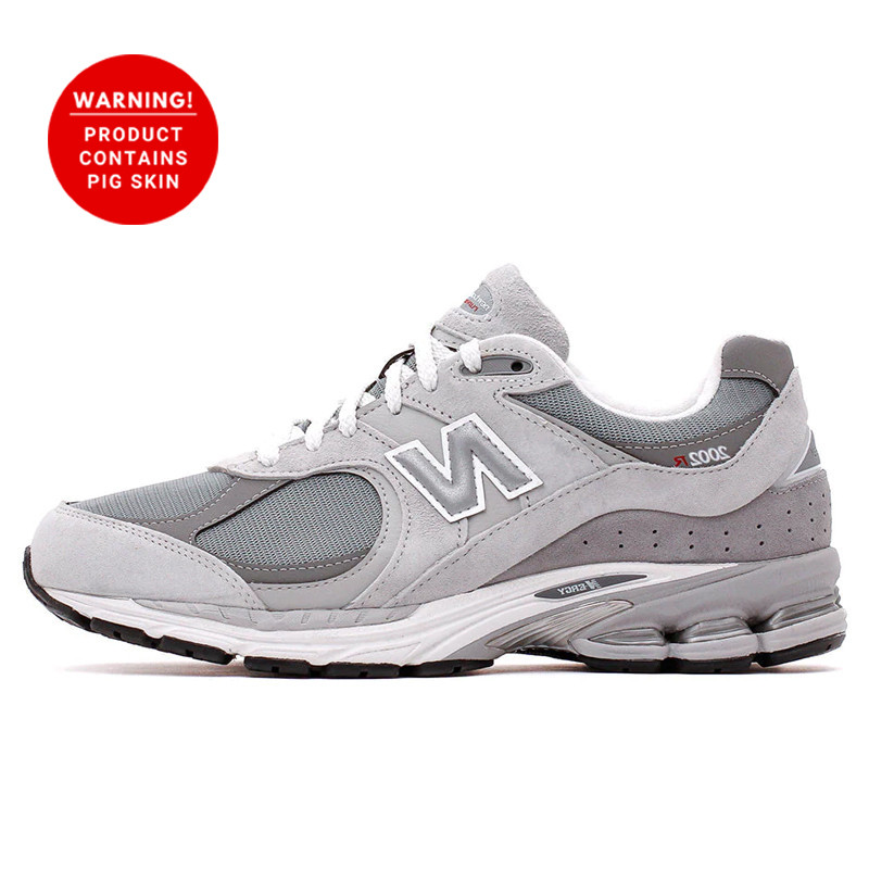 SEPATU SNEAKERS NEW BALANCE M2002RXJ Gore-Tex