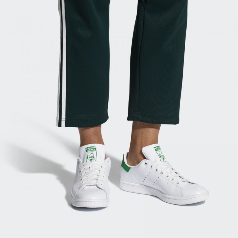 SEPATU SNEAKERS ADIDAS Stan Smith