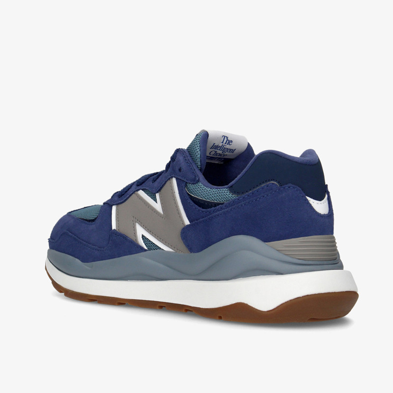 SEPATU SNEAKERS NEW BALANCE 5740