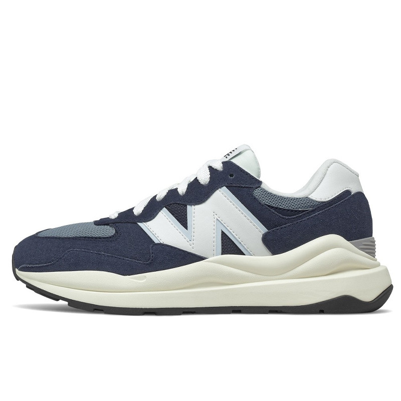 SEPATU SNEAKERS NEW BALANCE 5740