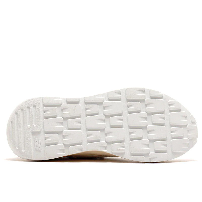 SEPATU SNEAKERS NEW BALANCE 5740 Refined Future Protection