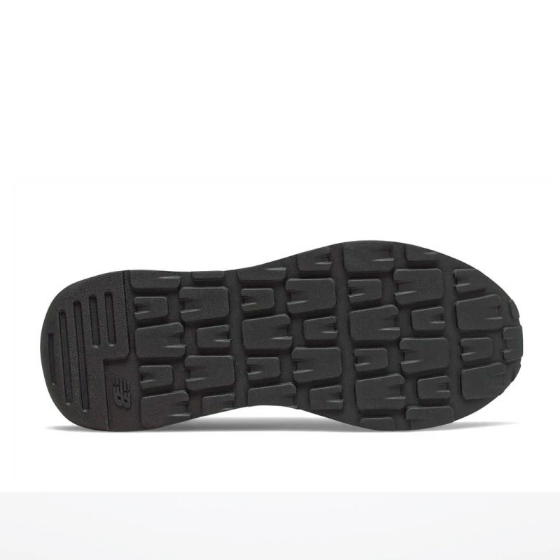 SEPATU SNEAKERS NEW BALANCE 5740