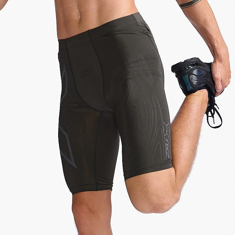 CELANA LARI 2XU Light Speed Compression Shorts