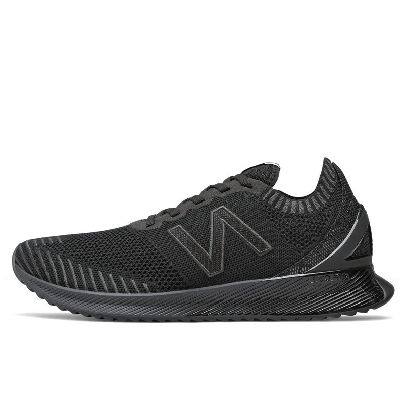 SEPATU LARI NEW BALANCE FuelCell Echo