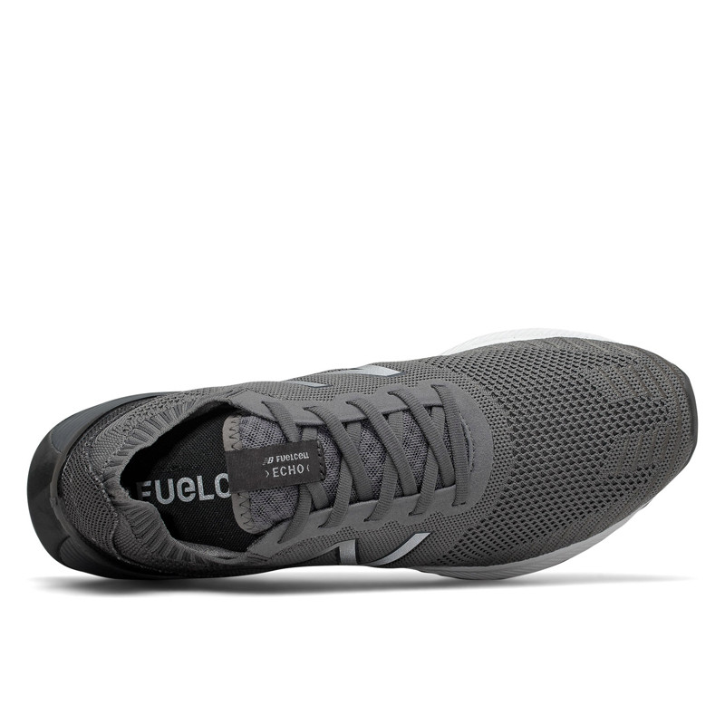 SEPATU LARI NEW BALANCE FuelCell Echo