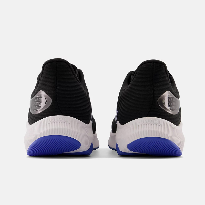 SEPATU LARI NEW BALANCE FuelCell Propel V3