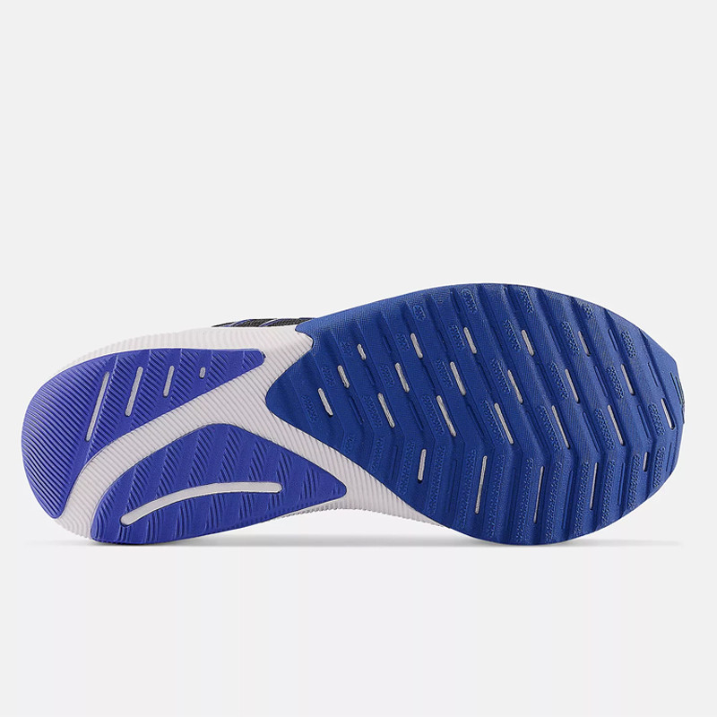 SEPATU LARI NEW BALANCE FuelCell Propel V3