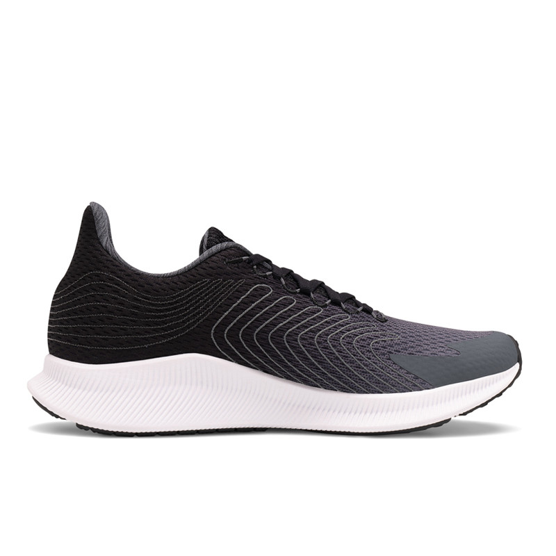 SEPATU LARI NEW BALANCE FuelCell Propel
