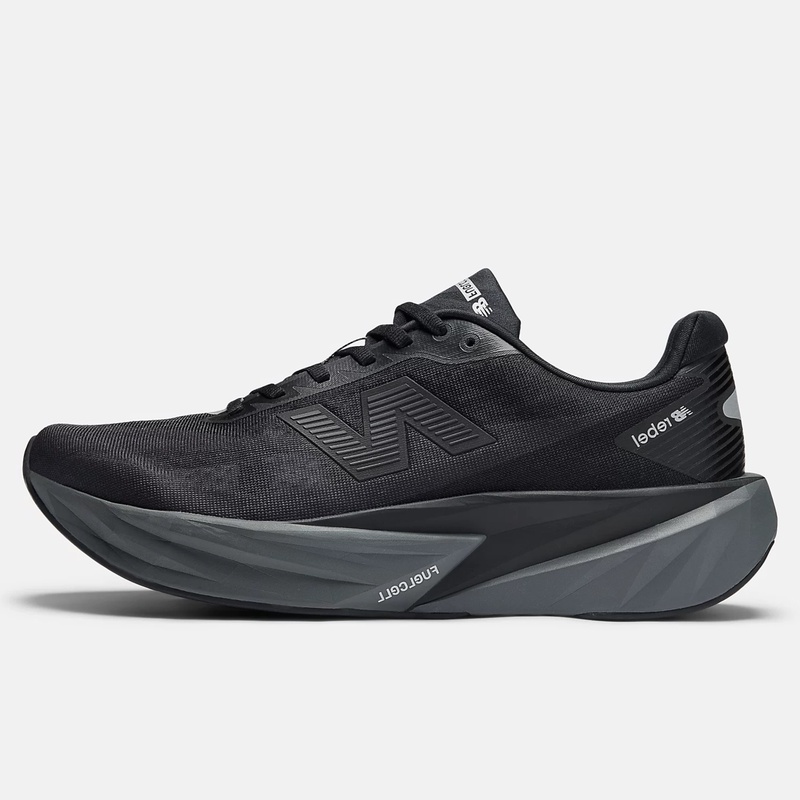SEPATU LARI NEW BALANCE FuelCell Rebel v5