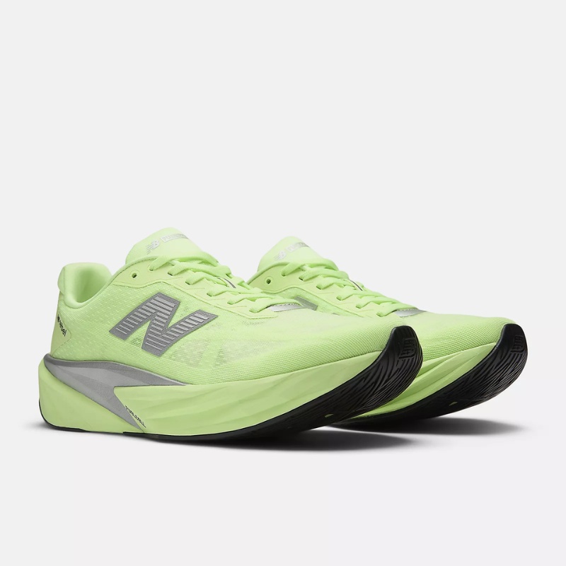 SEPATU LARI NEW BALANCE REBEL V5