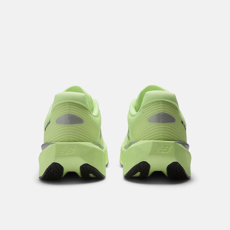 SEPATU LARI NEW BALANCE REBEL V5