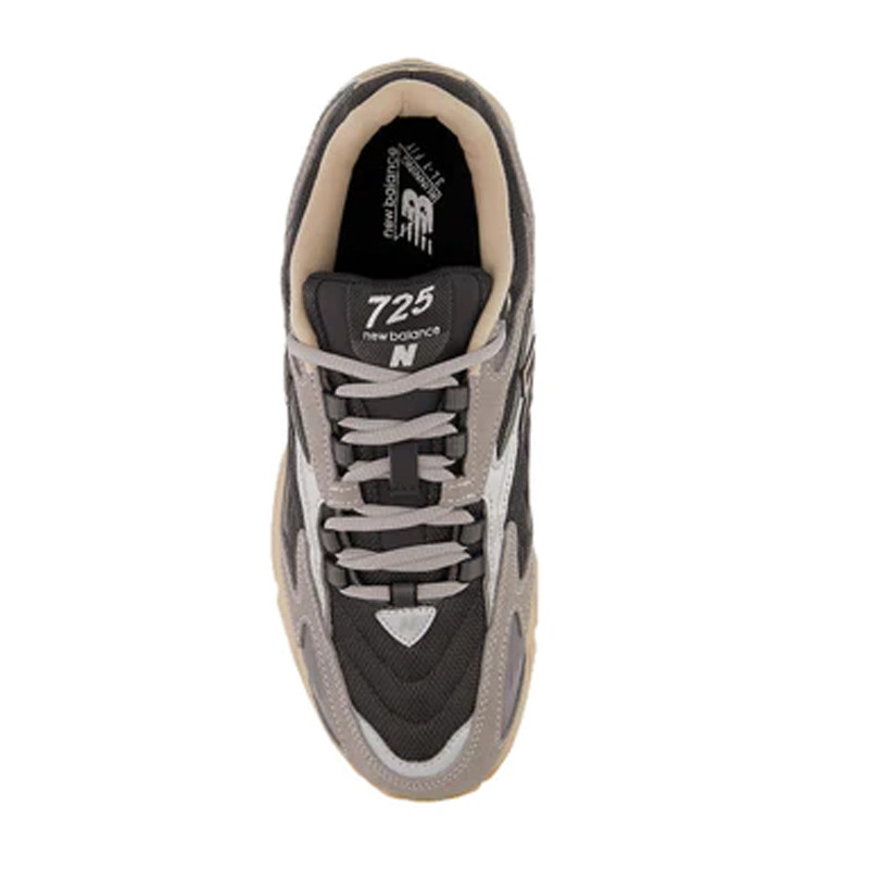 SEPATU SNEAKERS NEW BALANCE 725