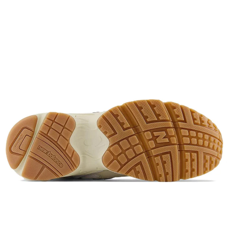 SEPATU SNEAKERS NEW BALANCE 725