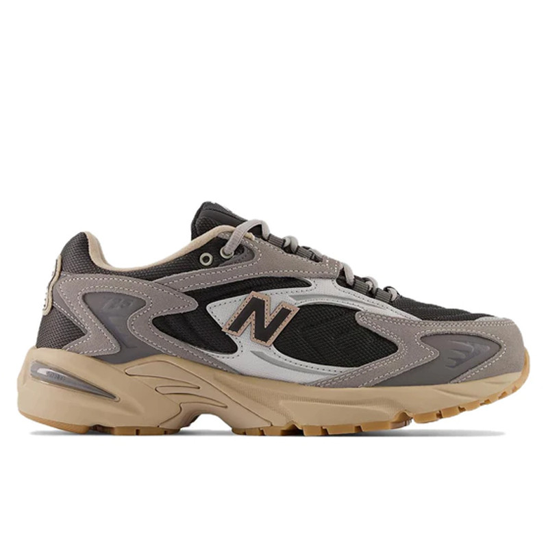 SEPATU SNEAKERS NEW BALANCE 725
