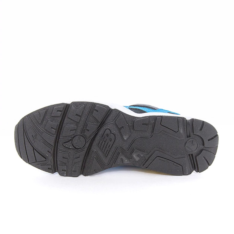 SEPATU SNEAKERS NEW BALANCE 850