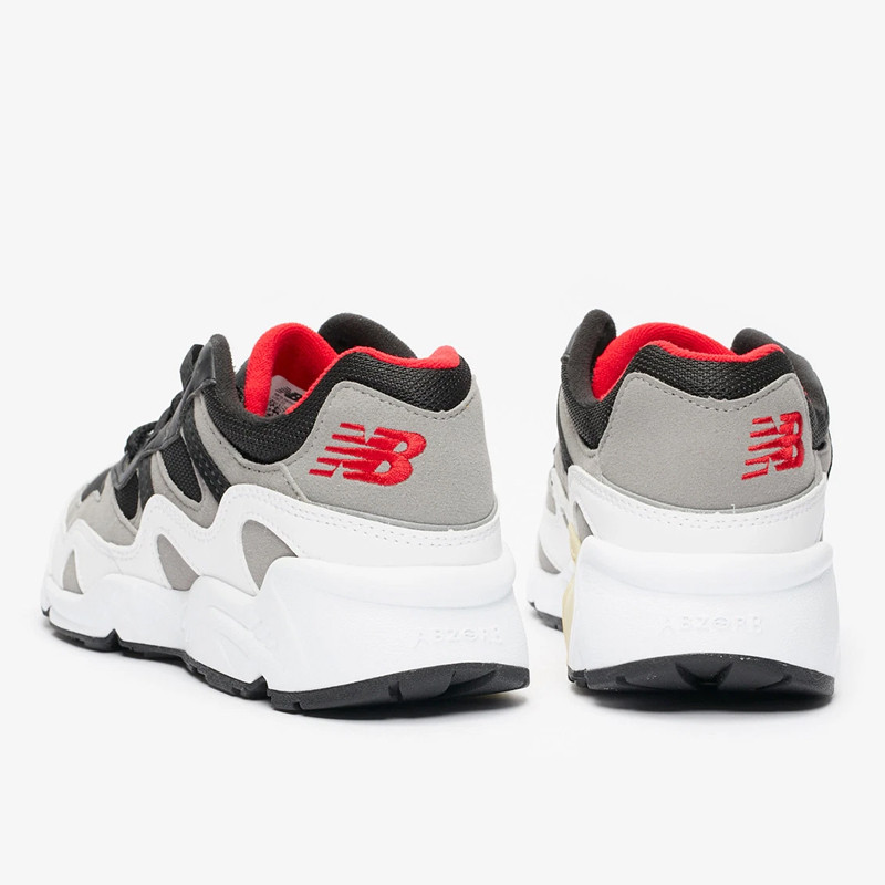 SEPATU SNEAKERS NEW BALANCE 850