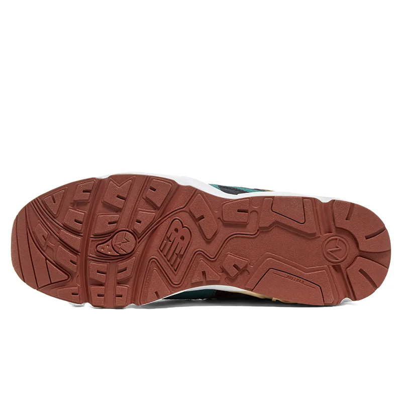 SEPATU SNEAKERS NEW BALANCE 850