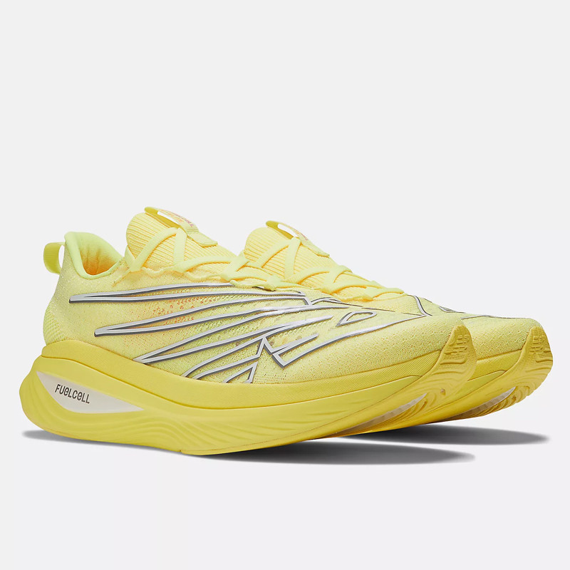 SEPATU LARI NEW BALANCE FuelCell SuperComp Elite v3