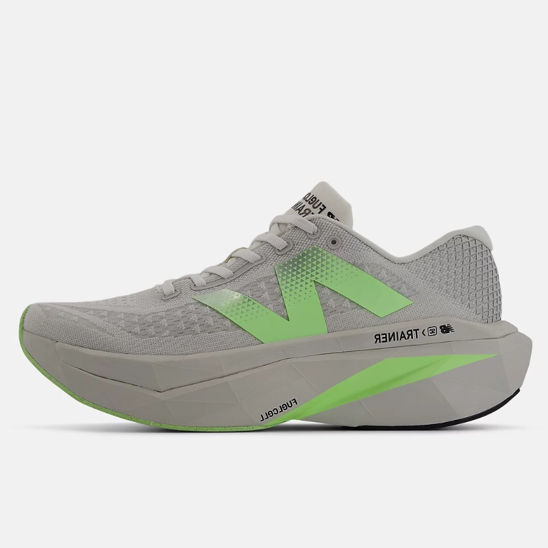 SEPATU LARI NEW BALANCE SC TRAINER