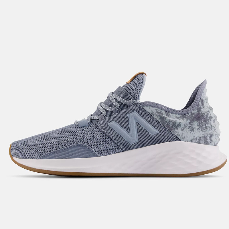 SEPATU SNEAKERS NEW BALANCE Fresh Foam Roav