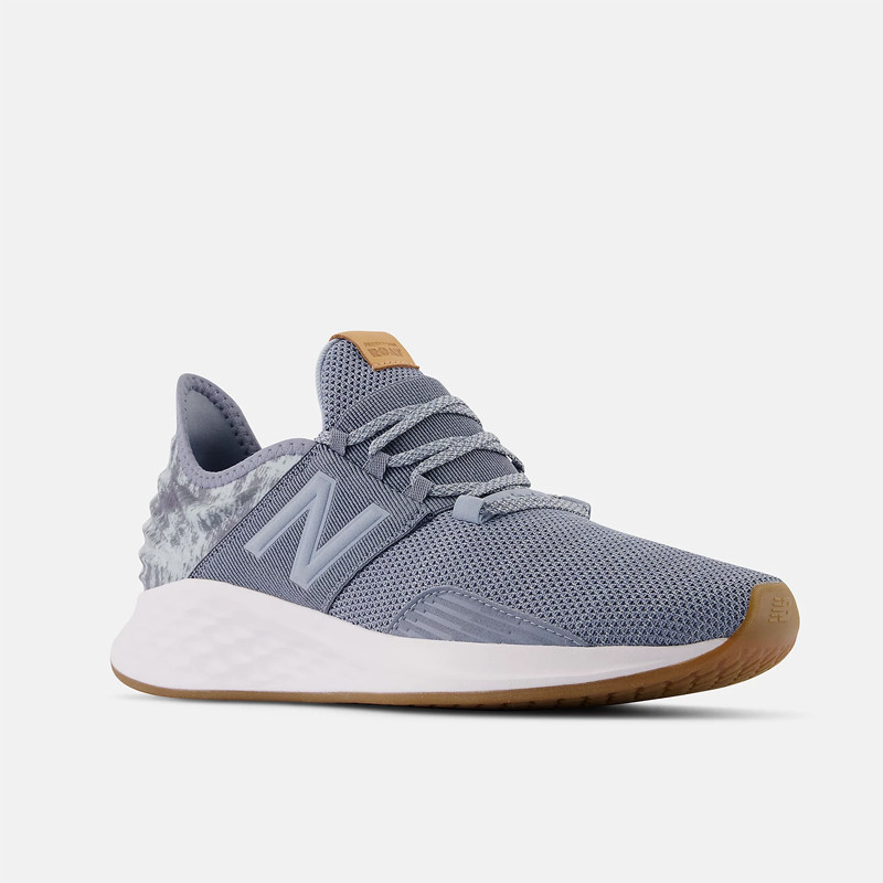 SEPATU SNEAKERS NEW BALANCE Fresh Foam Roav