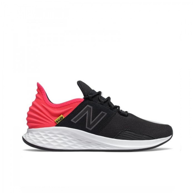 SEPATU LARI NEW BALANCE Fresh Foam Roav