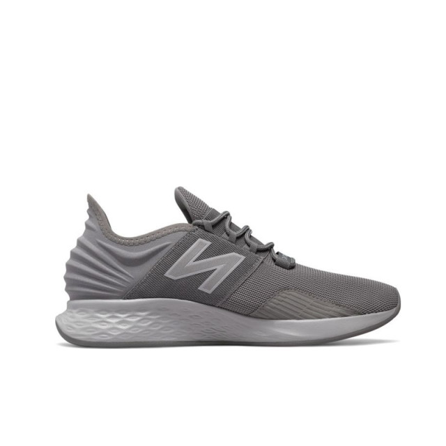 SEPATU LARI NEW BALANCE Fresh Foam Roav