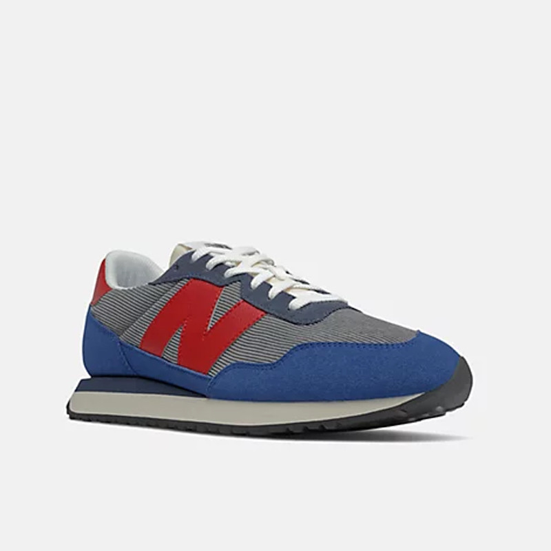 SEPATU SNEAKERS NEW BALANCE 237