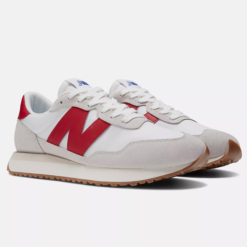 SEPATU SNEAKERS NEW BALANCE 237