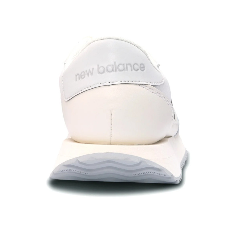 SEPATU SNEAKERS NEW BALANCE 237 White Pack