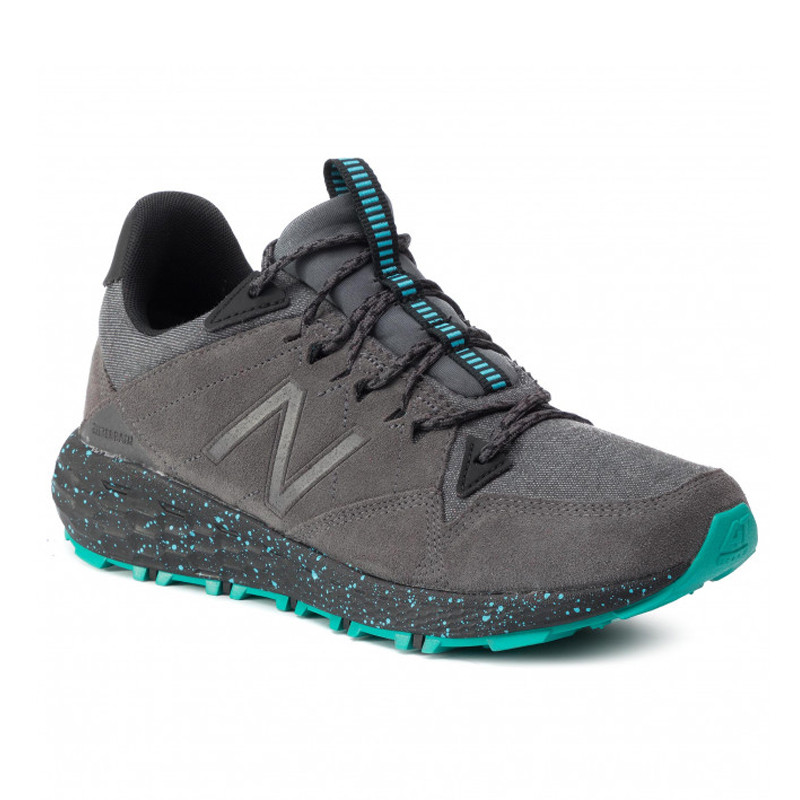 SEPATU TRAIL NEW BALANCE FF Crag