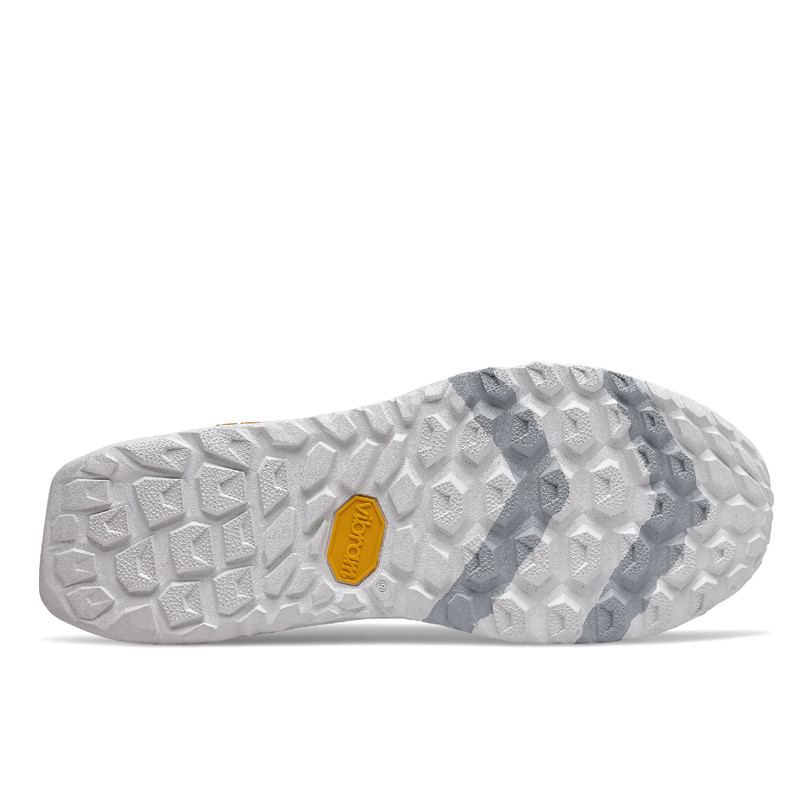 SEPATU LARI NEW BALANCE Hierro V5
