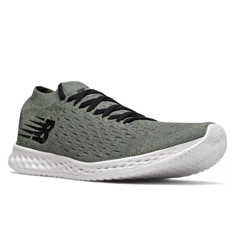 SEPATU LARI NEW BALANCE Zante Solace
