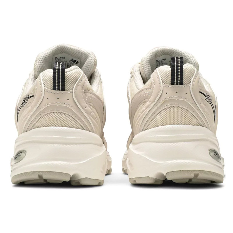 SEPATU SNEAKERS NEW BALANCE 530