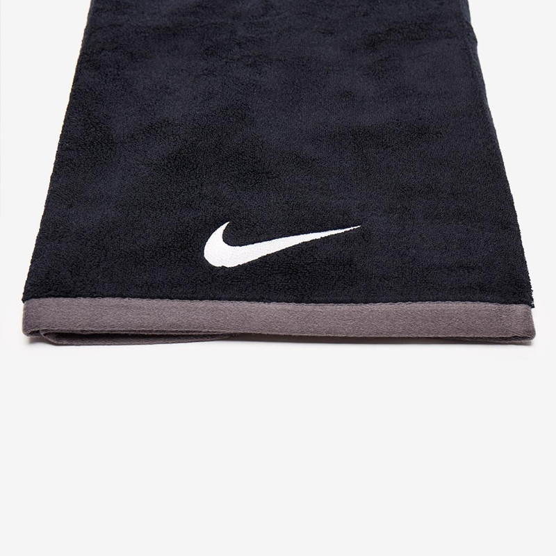 PERALATAN TRAINING NIKE Fundamental Towel Medium