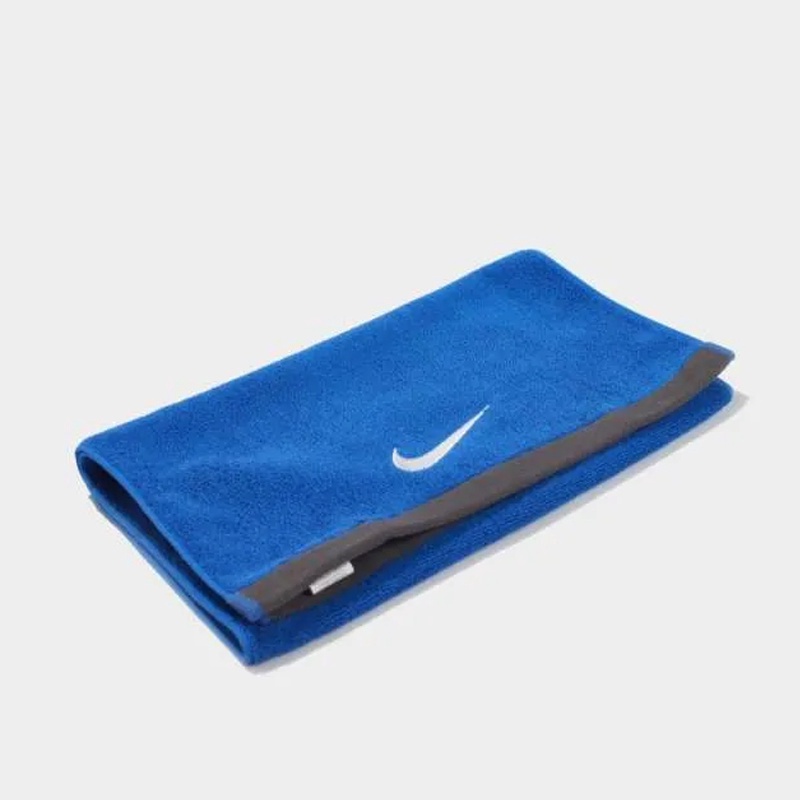 PERALATAN TRAINING NIKE Fundamental Towel Medium