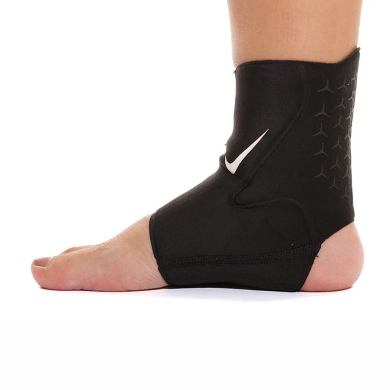 AKSESORIS TRAINING NIKE Pro Ankle Sleeve 