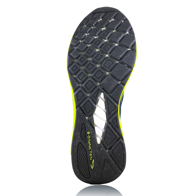 SEPATU LARI NINETEN Ultra Ekiden
