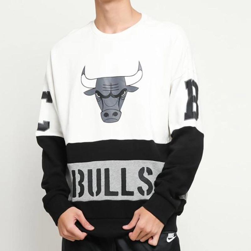 BAJU BASKET NBA Chicago Bulls Sweater
