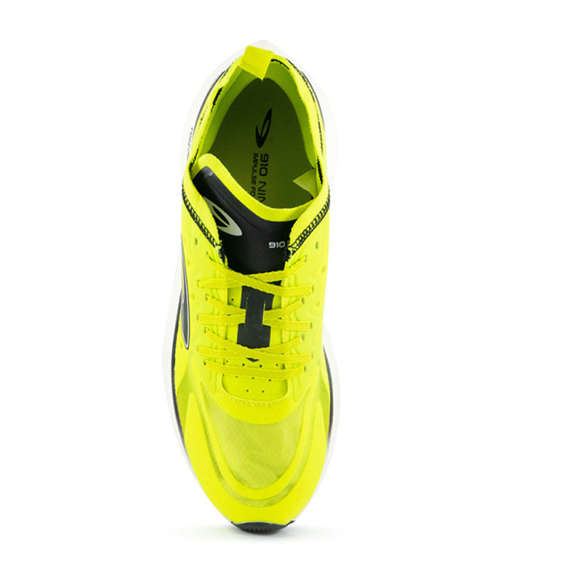 SEPATU LARI NINETEN TAKASHI RUN ELITE