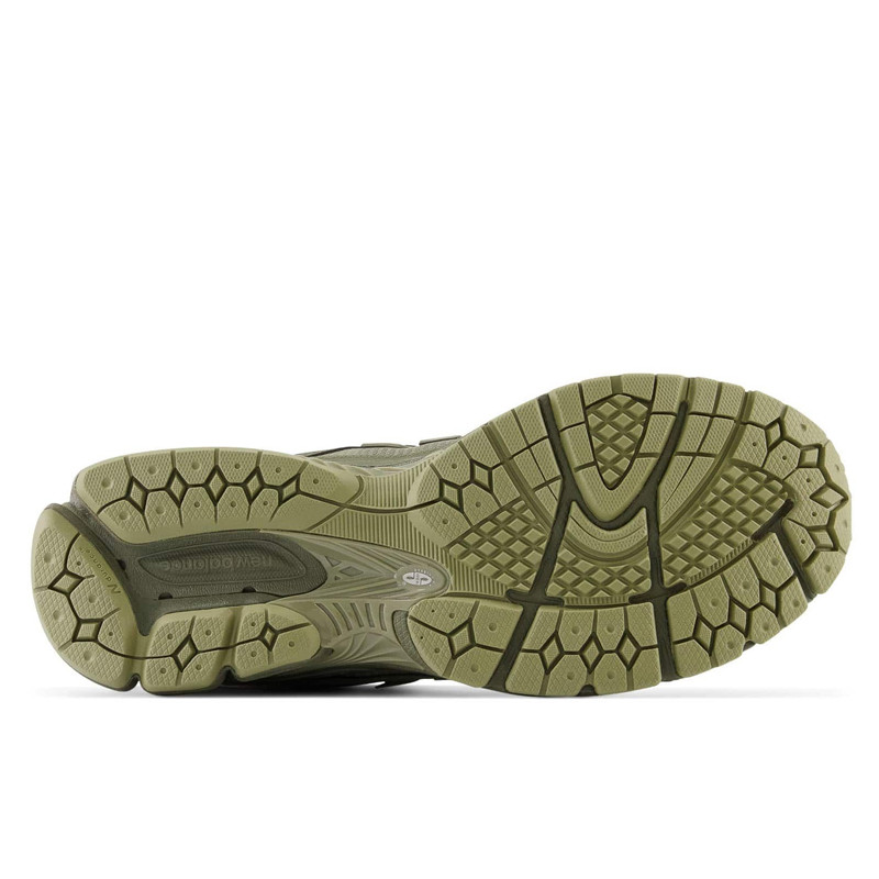 SEPATU SNEAKERS NEW BALANCE 1906 