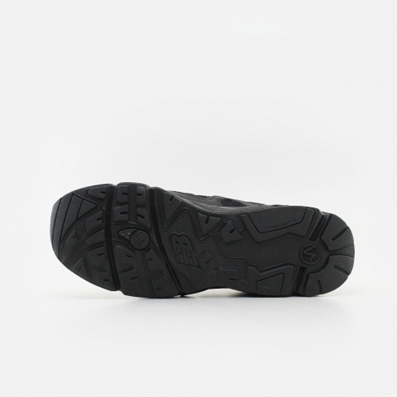 SEPATU LARI NEW BALANCE 850 Sundown