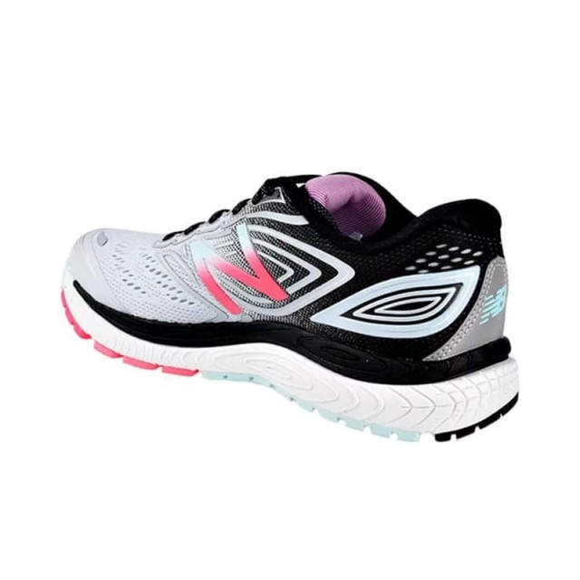 SEPATU LARI NEW BALANCE Wmns Performance Nbx 880 V7