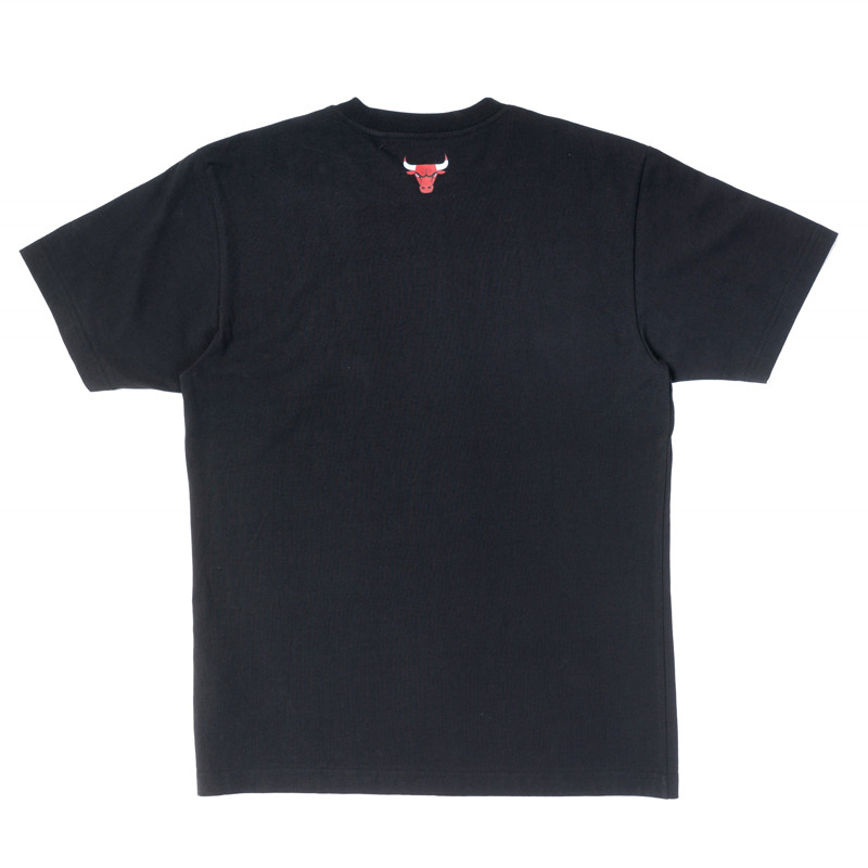BAJU SNEAKERS NEW ERA NBA Scripts Chicago Bulls Tee