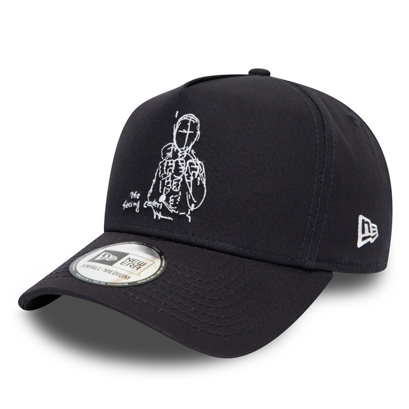 AKSESORIS SNEAKERS NEW ERA Bruce Lee Leading Hand 9forty K Frame Cap
