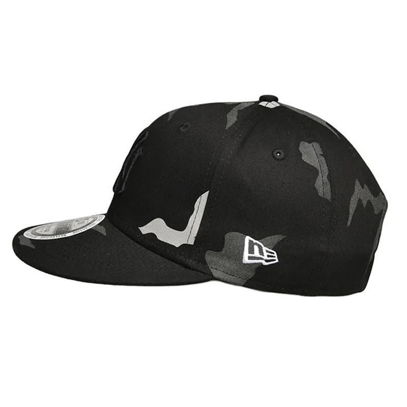 AKSESORIS SNEAKERS NEW ERA MLB 950 Reflective Camo New York Yankees Cap