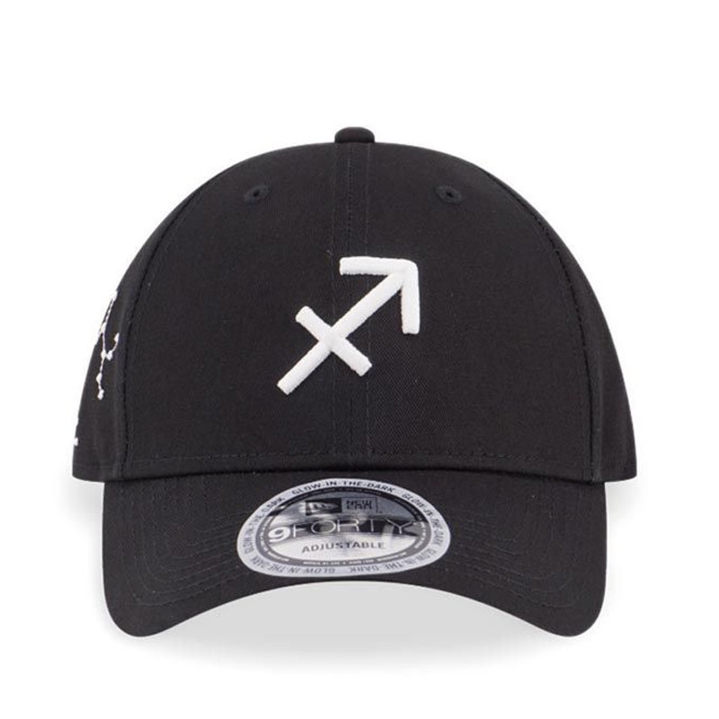 AKSESORIS SNEAKERS NEW ERA 940 Zodiac Sagittarius Glow Cap