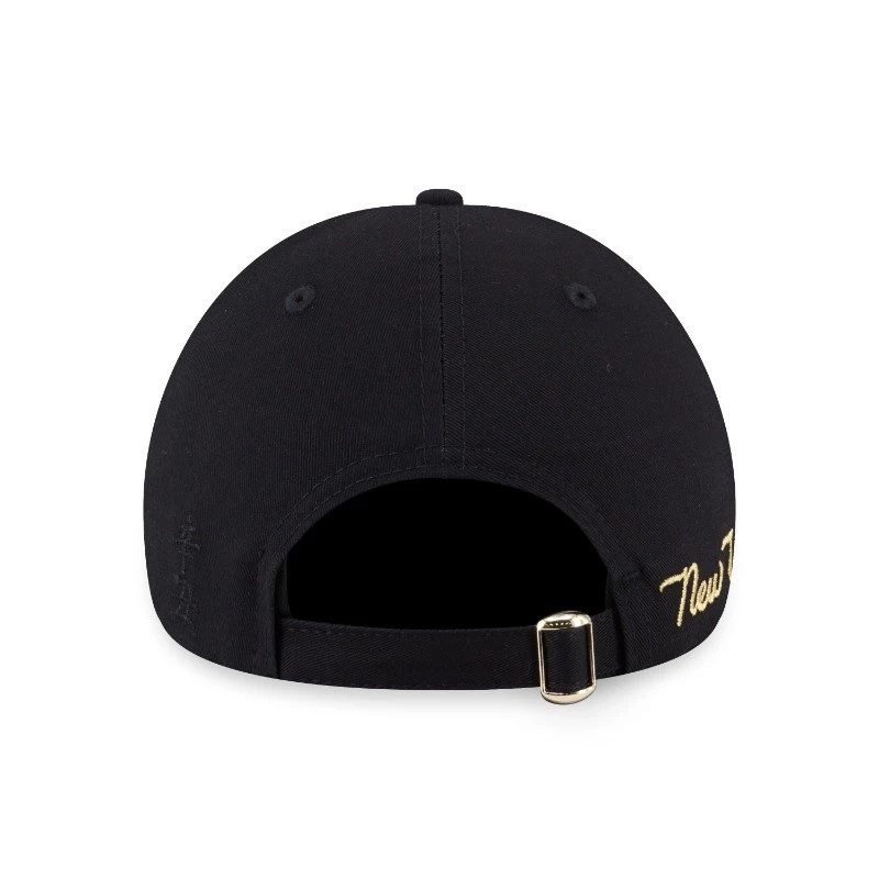 AKSESORIS SNEAKERS NEW ERA 9FORTY New York Yankees Metal Badge CNY Cap